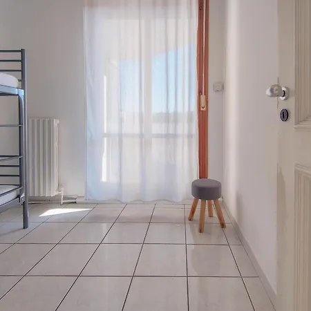 Space & Comfort On The Coast Apartment